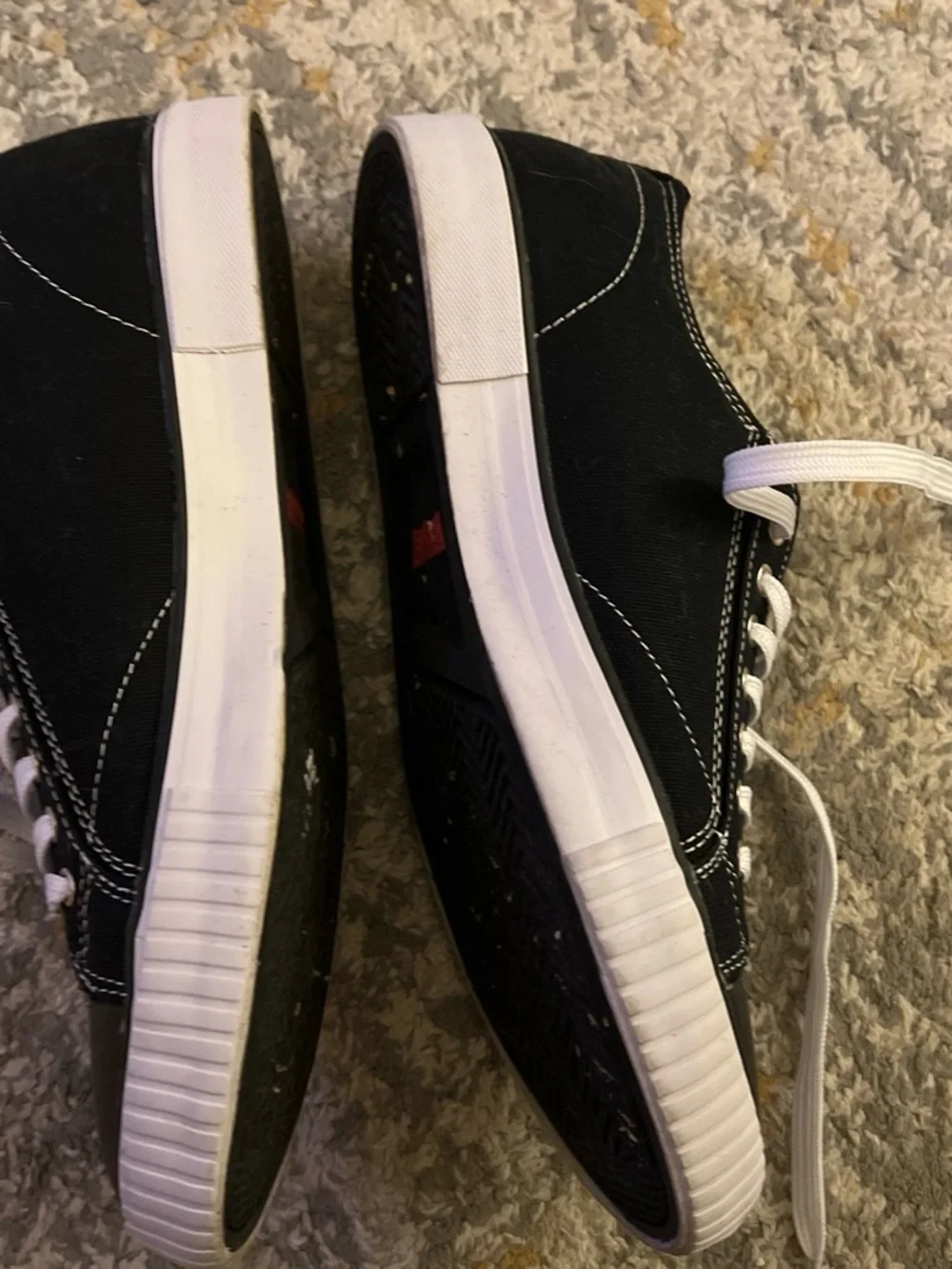 Levis levi low